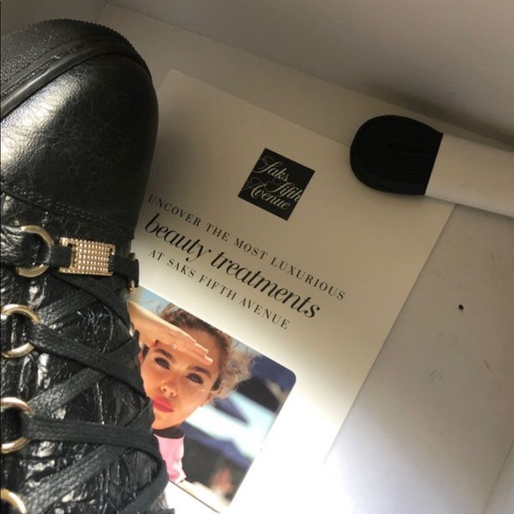 Balenciagas arenas worn 1 time for prom - Picture 7 of 8